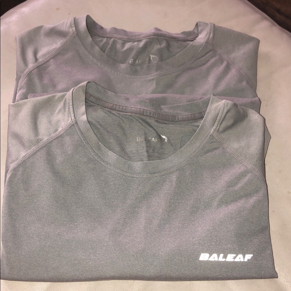 BUNDLE OF TWO MEN’S LONG SLEEVE RAGLAN SLEEVE SHIRTS